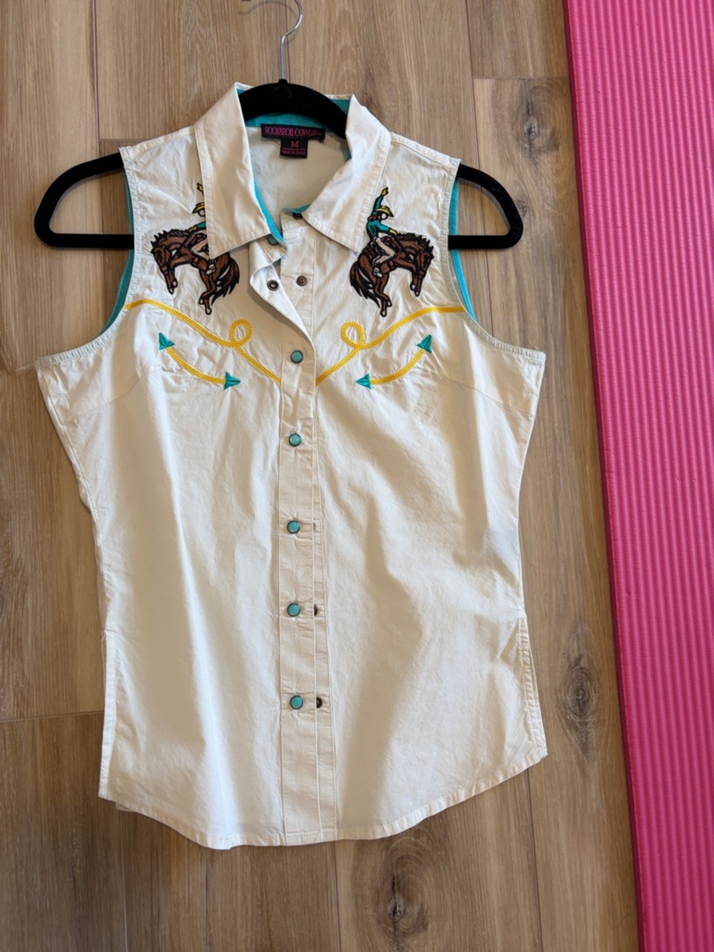 Rock & Roll Cowgirl Cream Sleeveless Western Shirt with Turquoise Accents